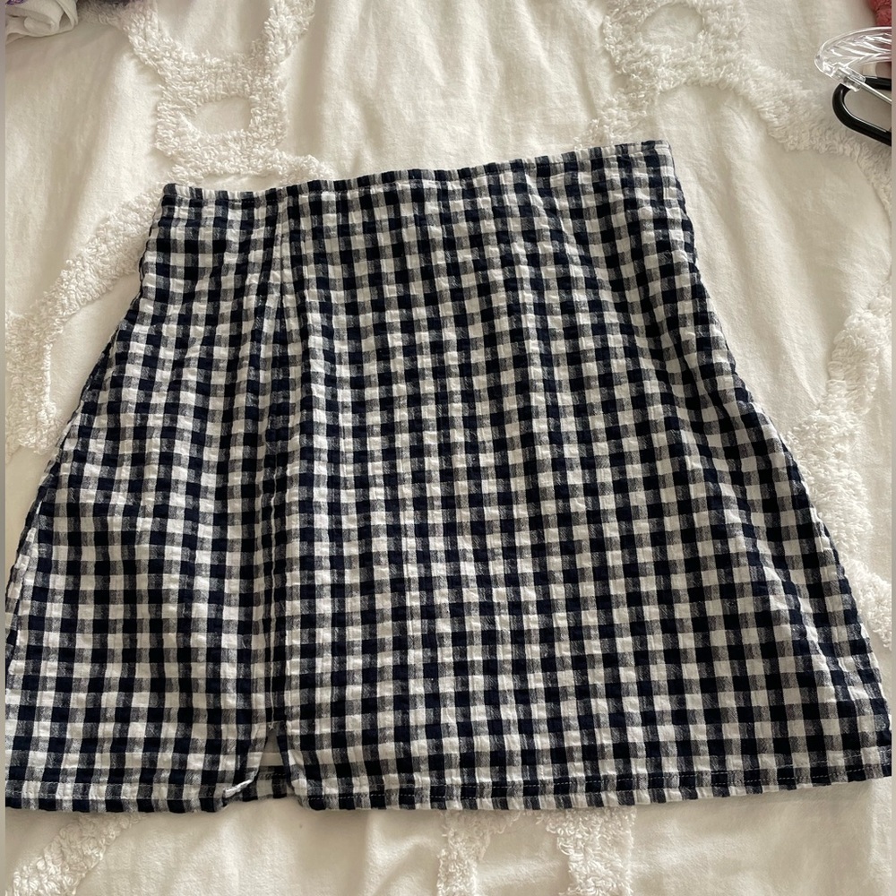 American Eagle Gingham Notched Mini Skirt